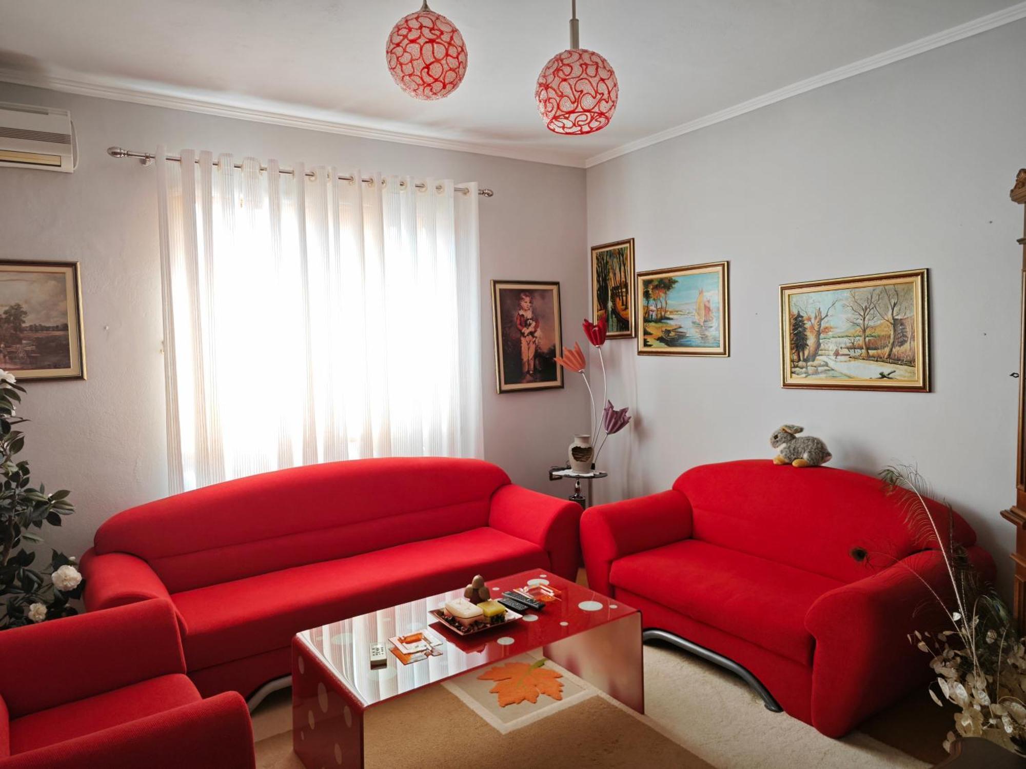 Niko's House *